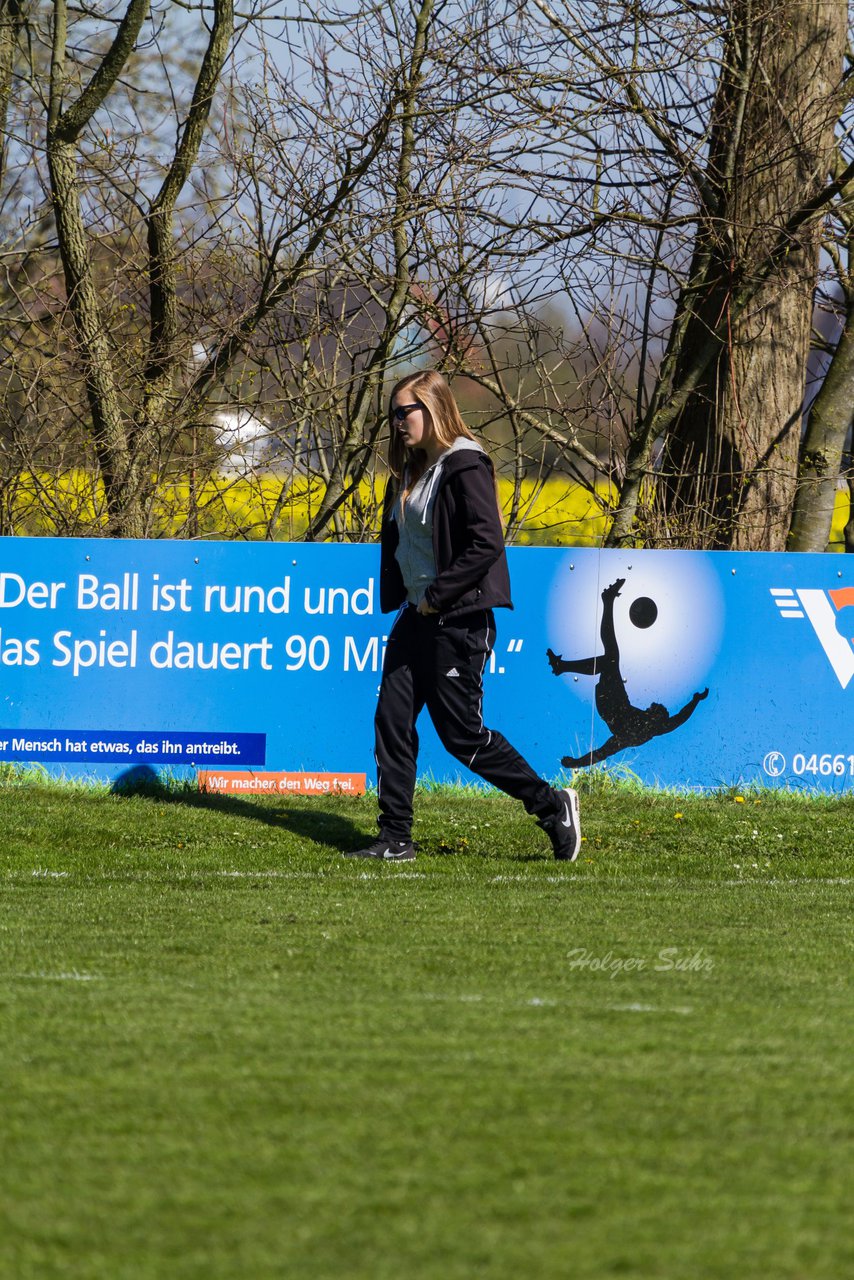 Bild 148 - Frauen SV Frisia 03 Risum Lindholm - Heider SV : Ergebnis: 8:0